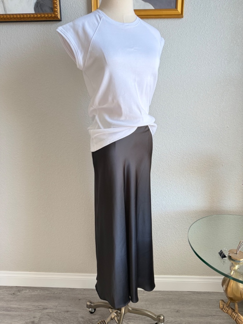 ZARA Satin Beautiful Skirt. New. - Picture 11 of 11